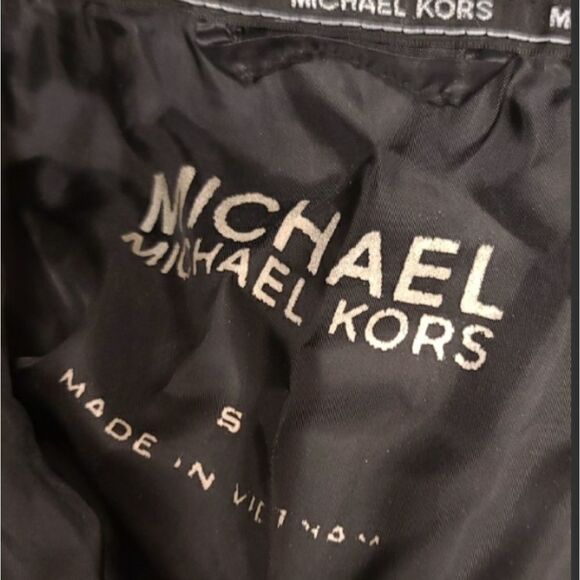 Lightweight Michael Kors Puffer Jacket/Vest - S - Picture 5 of 12